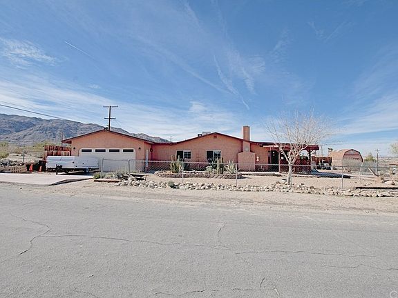 4th image of 74581 Sunset Dr