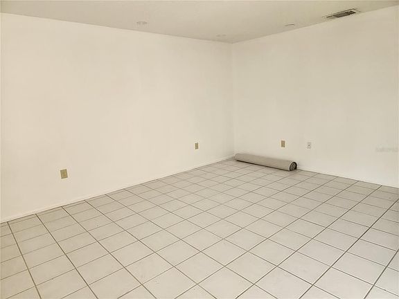 5th image of 749 N Jefferson Ave