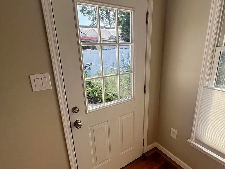509 Riverwood Park — Photo 17