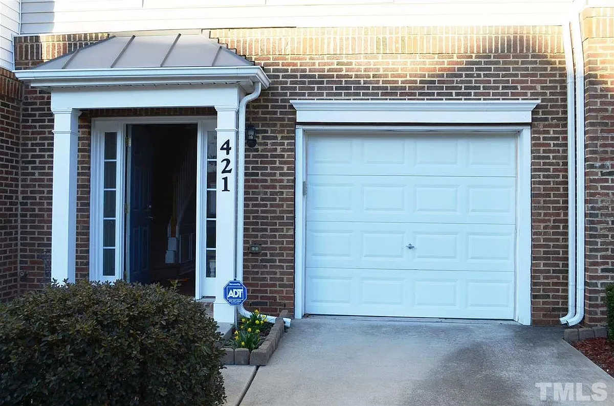 Building Photo - 421 Ruby Walk Dr
