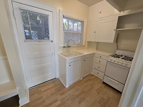 5th image of 233 S Orange St APT 2