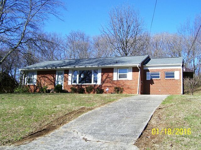 1st image of 411 Highland Dr