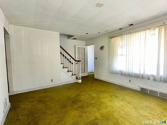 5th image of 375 Franklin Avenue