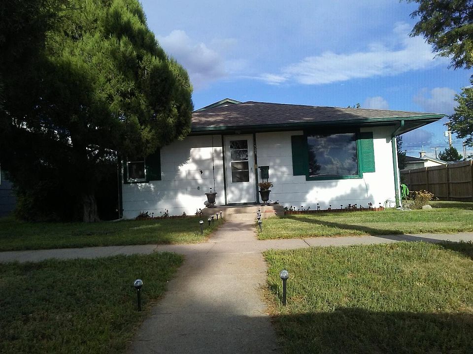 1st image of 1525 Center Ave