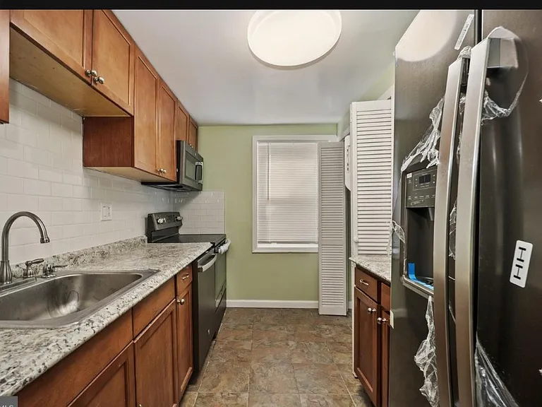 7169 Cross St — Photo 9
