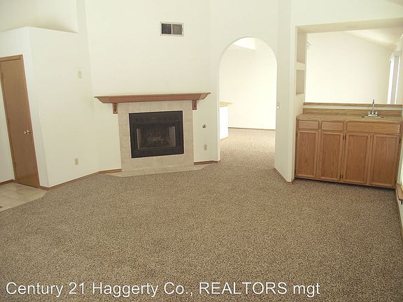 4th image of 11640 John Weir Dr