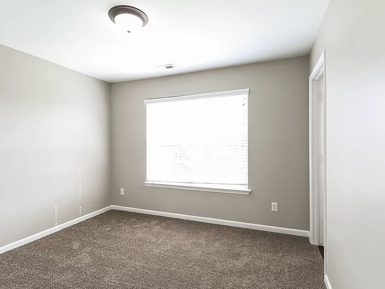 2900 Village Center Dr — Photo 15