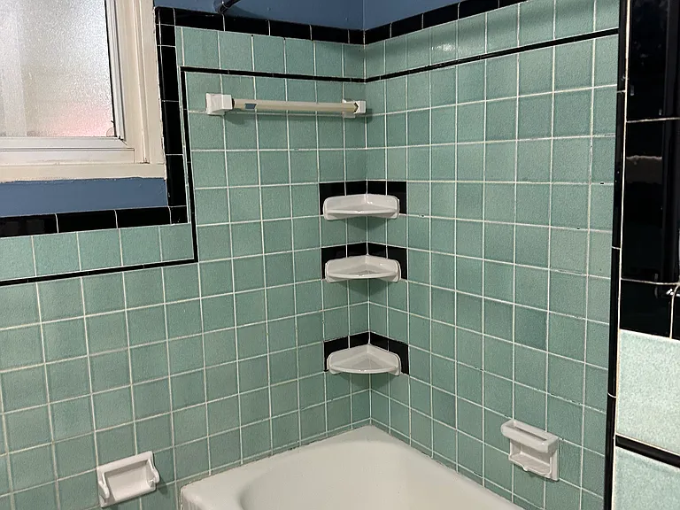 2723 Hollywood Dr — Photo 8