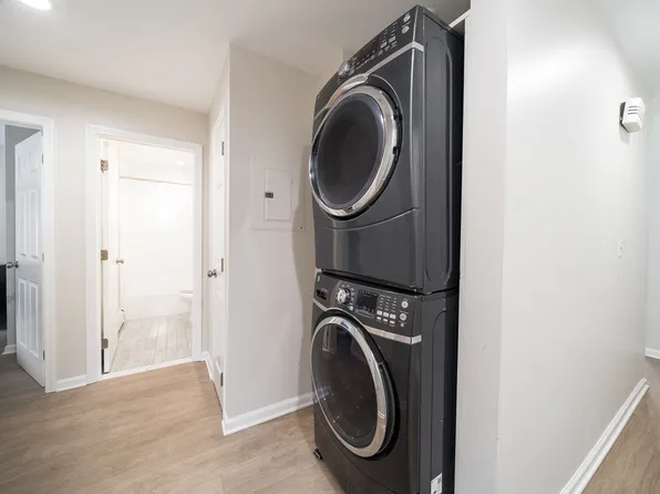 213 Roosevelt Street image 11 of 24