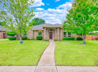 269 E Ridgegate Dr, Garland, TX 75040