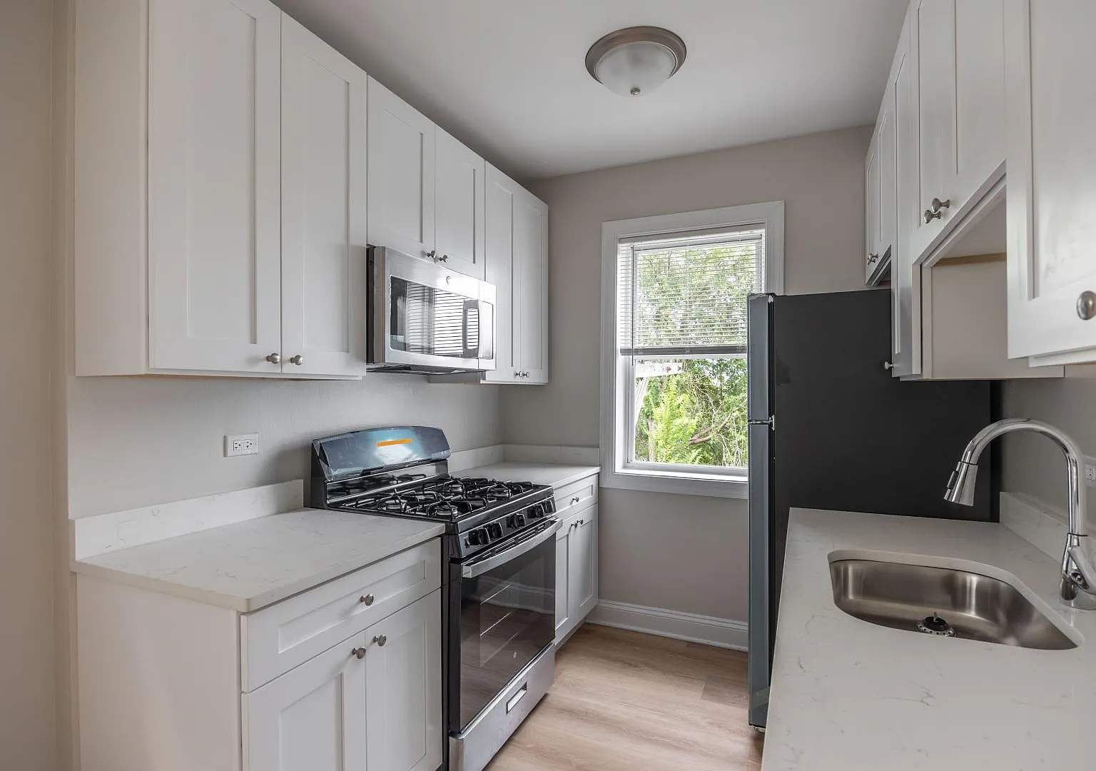 1 bed, 700 sqft, $2,495 — Photo 2