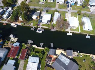 5260 Palisade Dr, Weeki Wachee, FL 34607