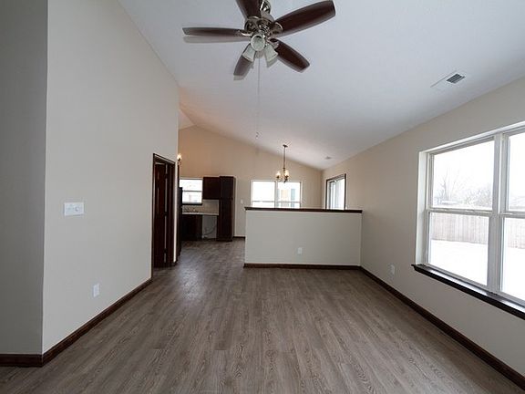 4th image of 2310 Valley Creek East Ln