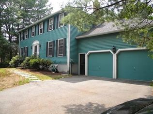 8 Stuart St, Medfield, MA 02052