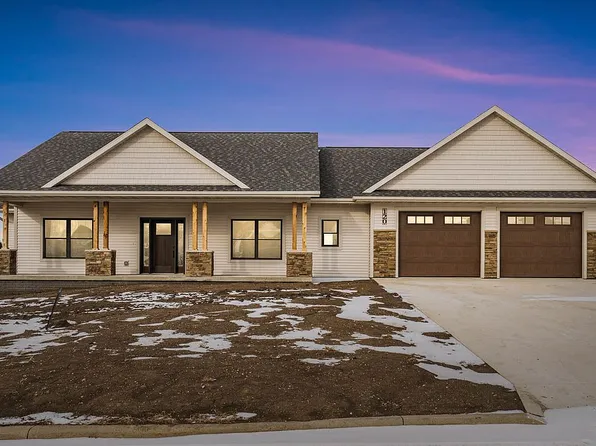 120 Countryside Rd, Luana, IA 52156