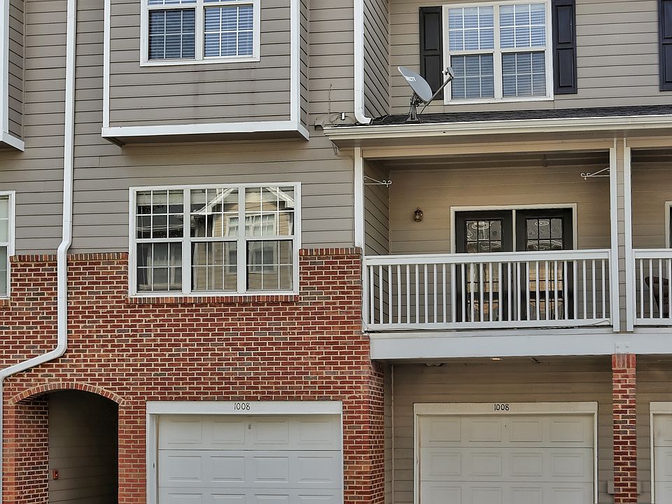 1st image of 1008 Vinings Forest Ln SE