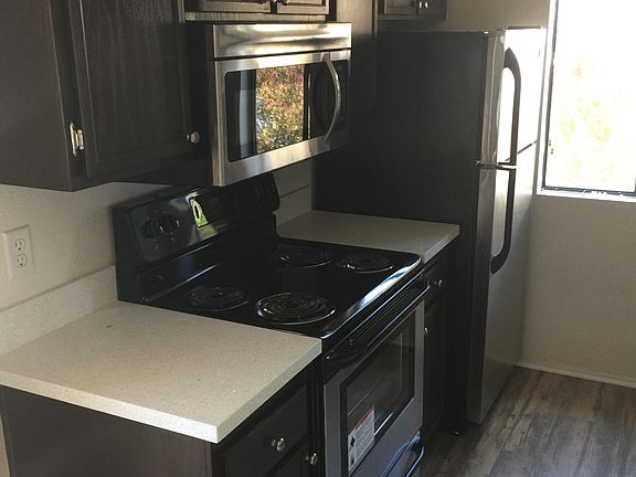 4th image of 4629 Utah St #4