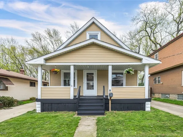 10119 Manoa Ave, Brooklyn, OH 44144