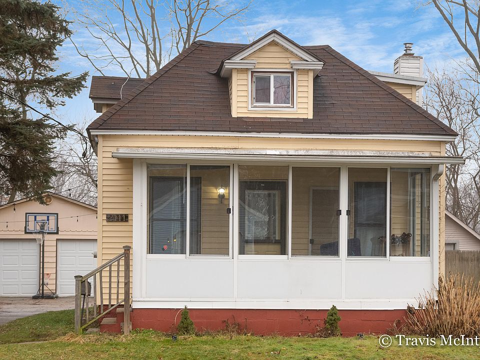 1st image of 2111 Lafayette Ave NE