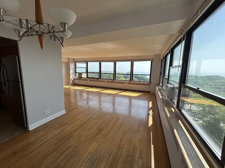 4180 Marine Terrace Apartments — Photo 177