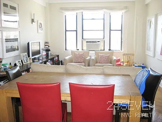 Rented by 24 7 NYC Realty Inc. | media 32
