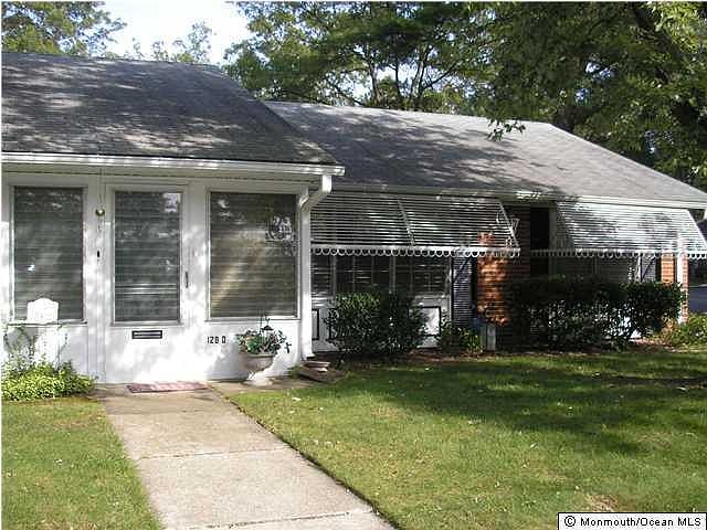 1st image of 128D Farrington Ct