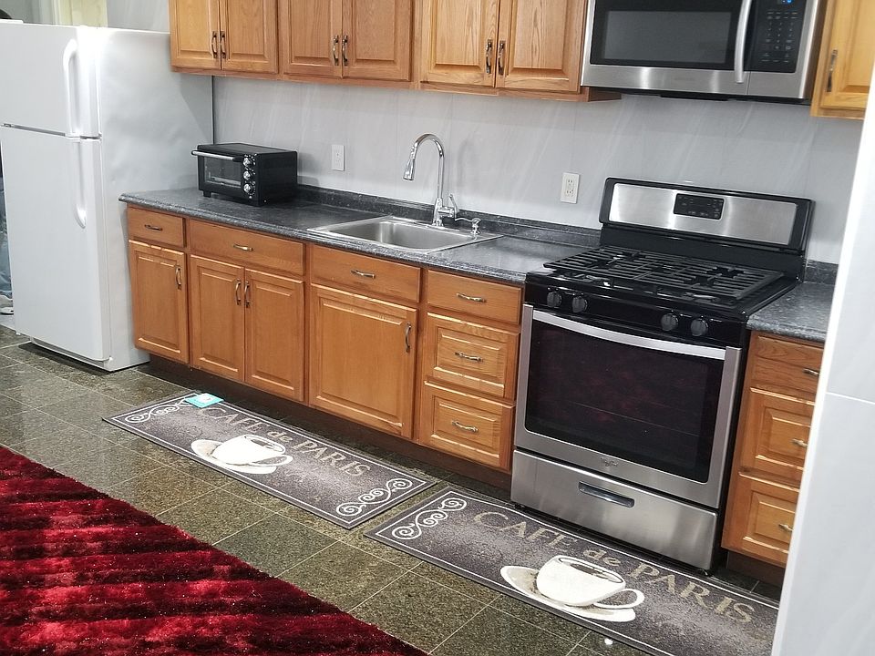 1st image of 3827 Lyme Ave #B