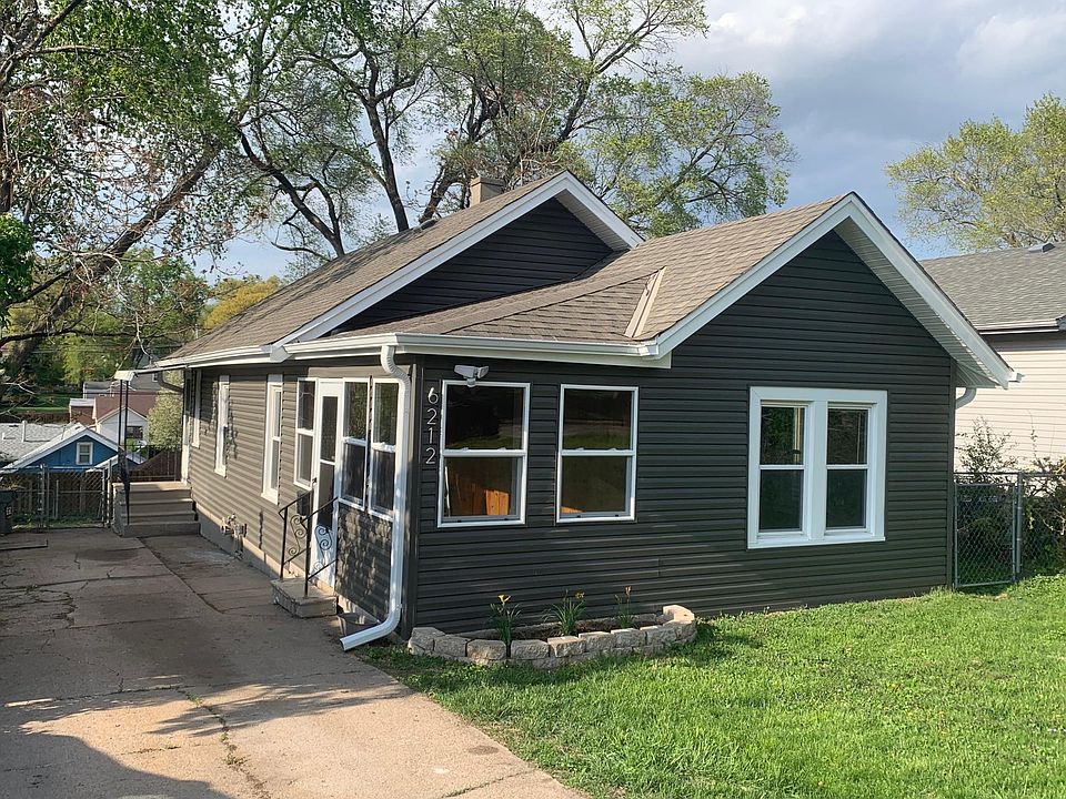6212 Parker St.