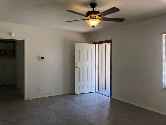 5th image of 137 E LA CIENEGA Avenue