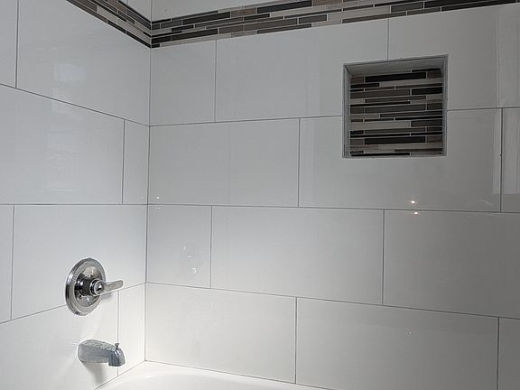 3rd image of 3639 W Cullom Ave #3