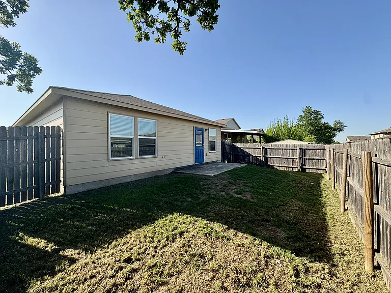 5816 Knoll Pines Pass — Photo 21