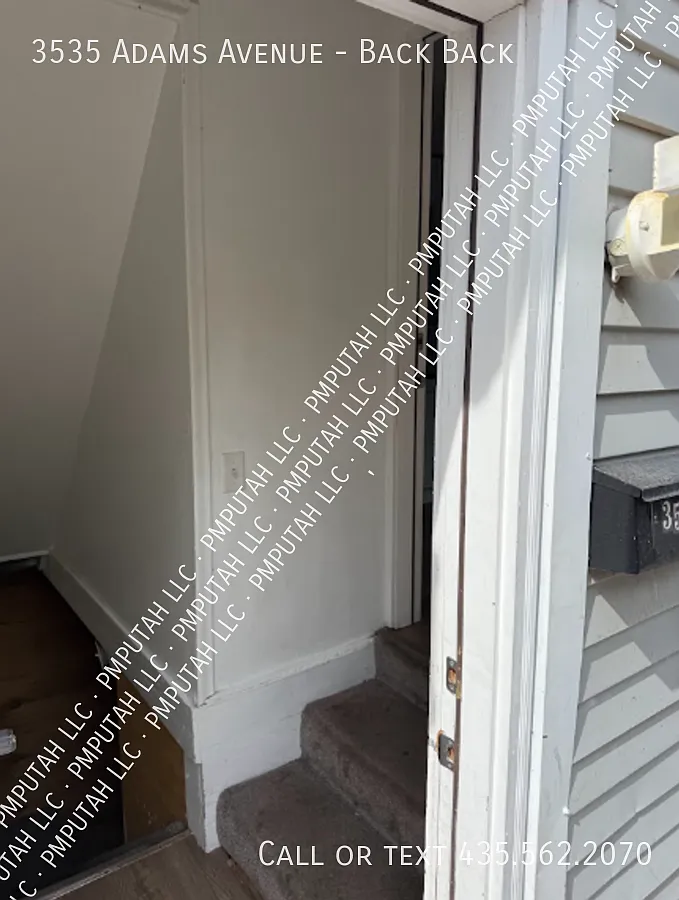 Charming 1 Bedroom Duplex in Ogden — Photo 2
