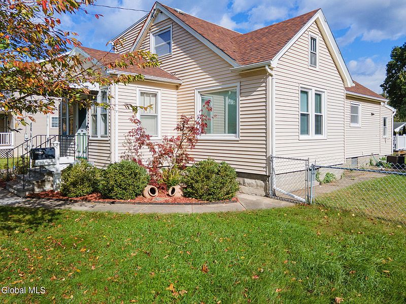 3rd image of 2131 Curry Road