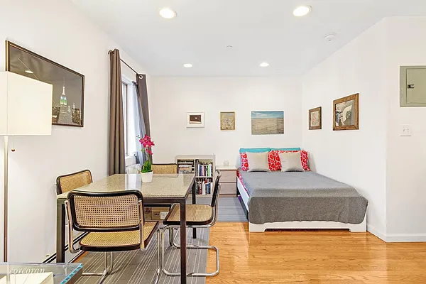 Rented by Corcoran | media 1