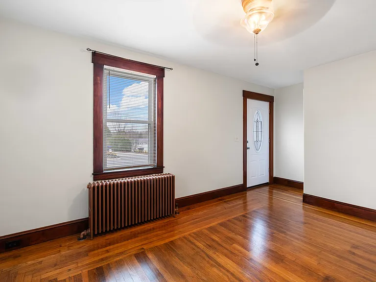 261 Turnpike Ave #1 — Photo 6