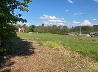 W Stone Dr, Kingsport, TN 37660