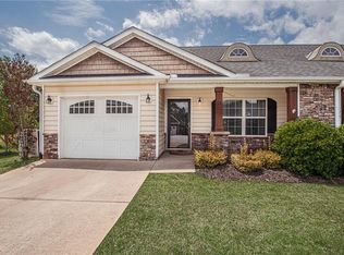 23 Hillsborough Dr, Anderson, SC 29621