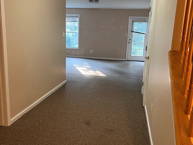 514 Coventry Dr — Photo 28