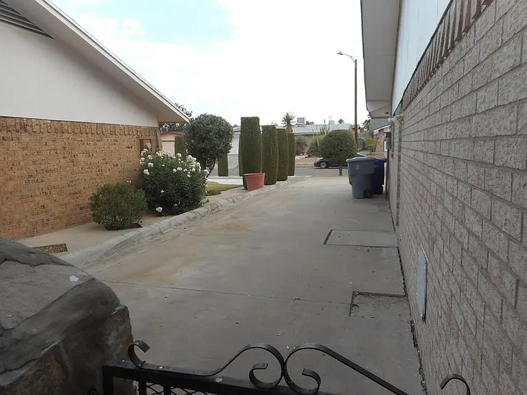 11316 Jack Cupit Ln — Photo 4