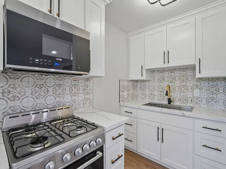 14420 Vista Real Apts — Photo 27