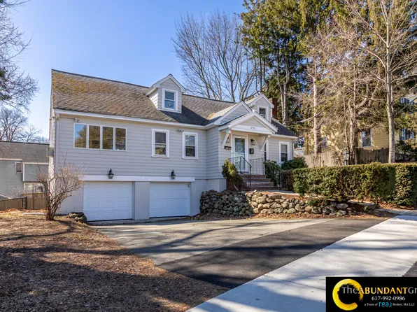 270 Cross St, Winchester, MA 01890