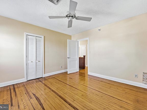 3rd image of 13 Harrison Ave N