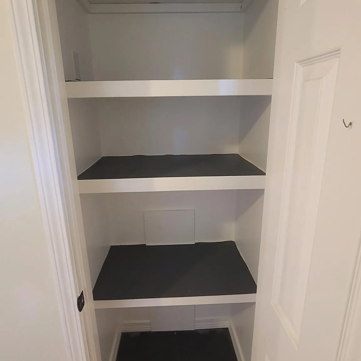 3 bed, 1296 sqft, $2,200 — Photo 4