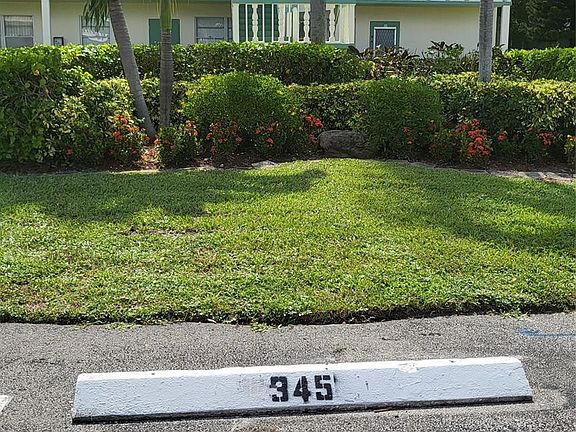 4th image of 345 Oakridge T #345
