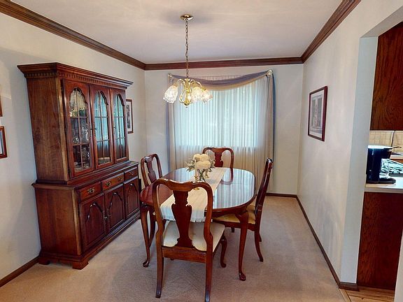 5th image of 15995 Quail Ct