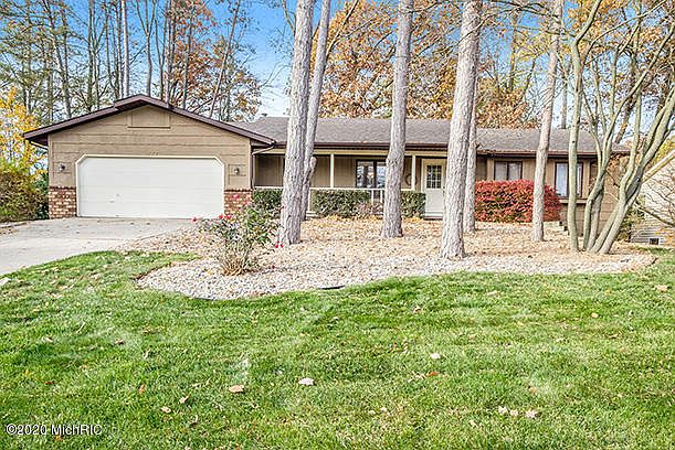 1st image of 5777 Arroyo Vista Dr NE