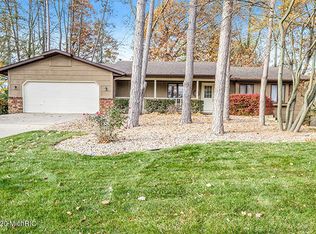 5777 Arroyo Vista Dr NE, Rockford, MI