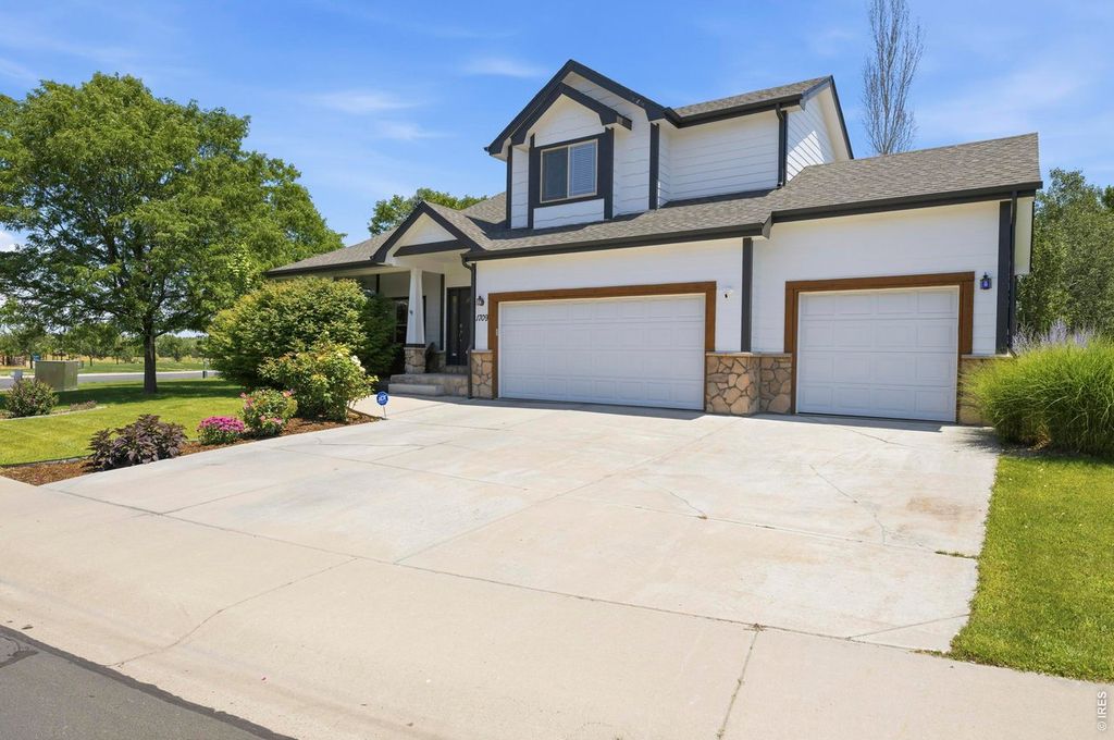 1709 Green River Dr