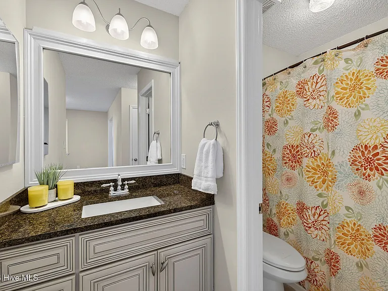 5201 Lord Tennyson Dr — Photo 32