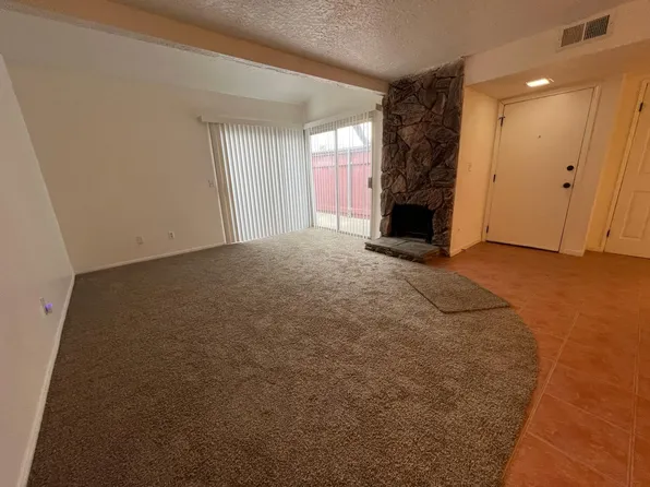 16605 Upland Ave APT E, Fontana, CA 92335
